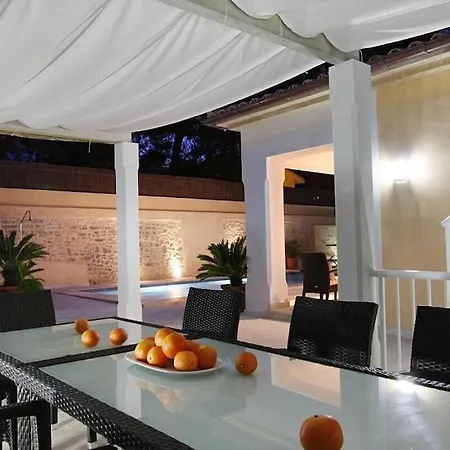 Modern 300m From Crystal Clear Coves By Renthousing Cala de Sant Vicenc